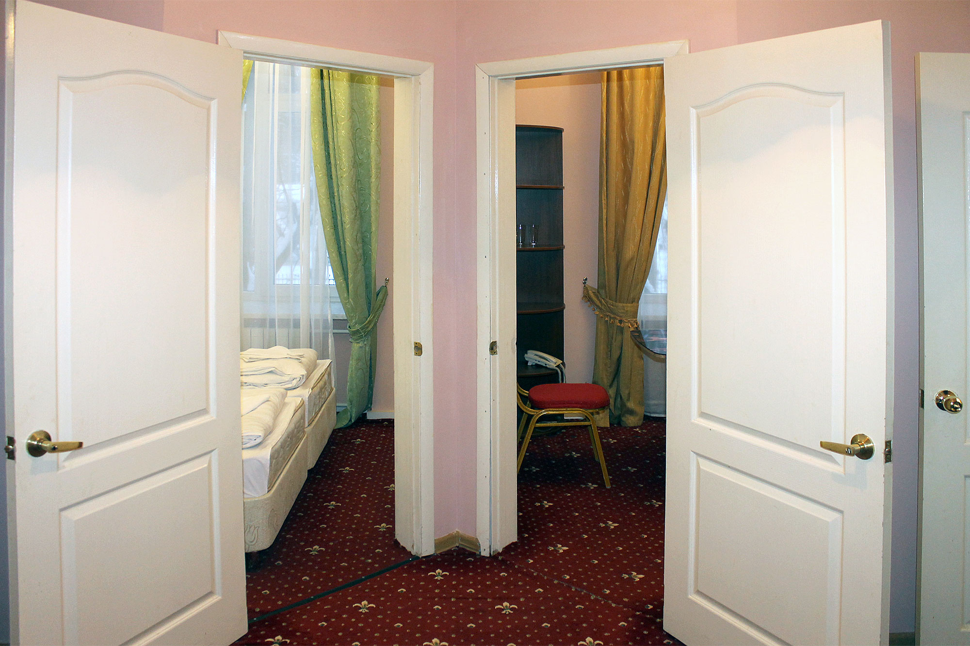 Triple comfort room